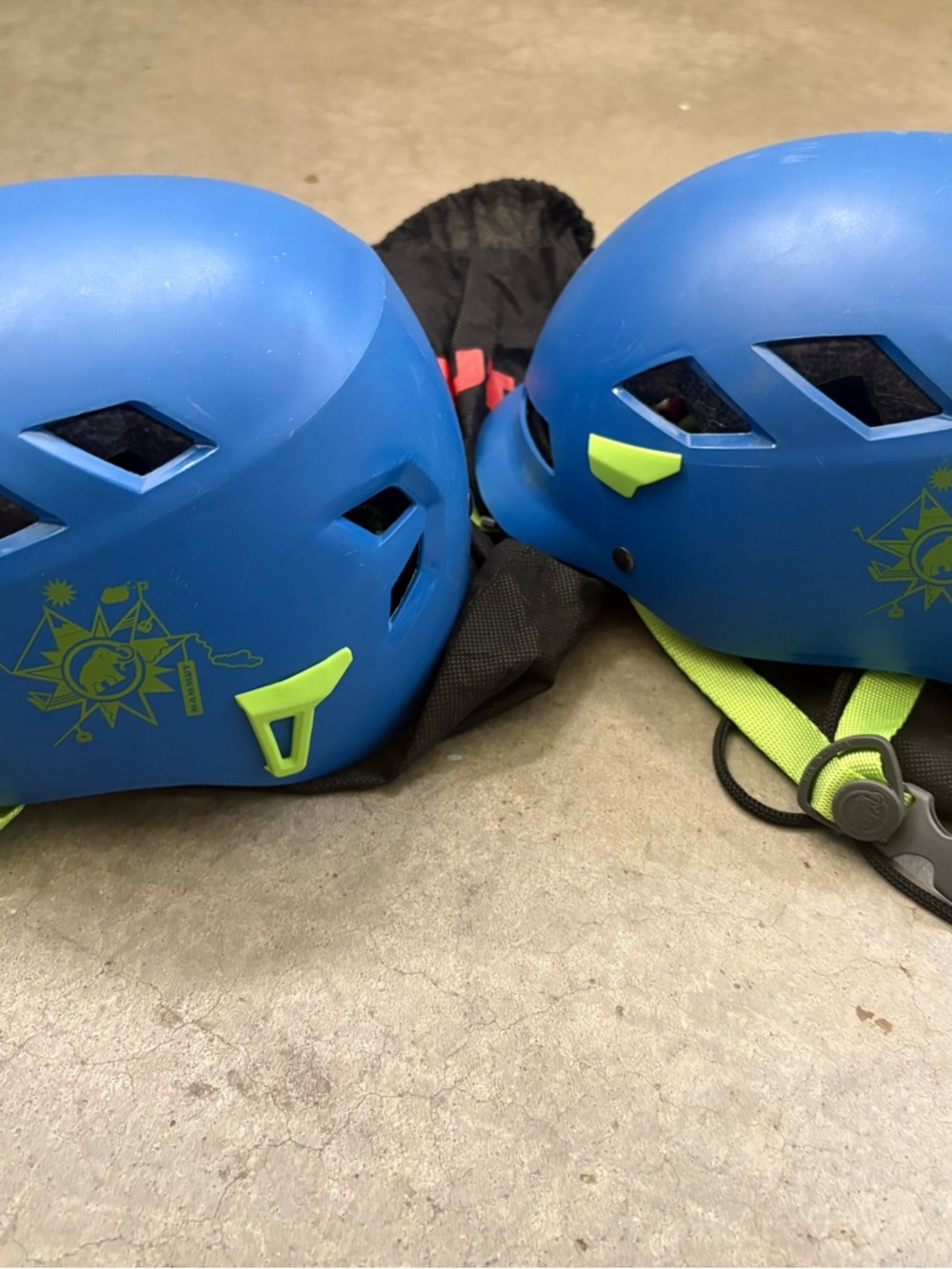 Mammut kids rock climbing helmet